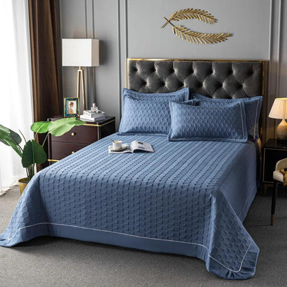 Luxury Plaid Quilted Bedspread - Timeless Home