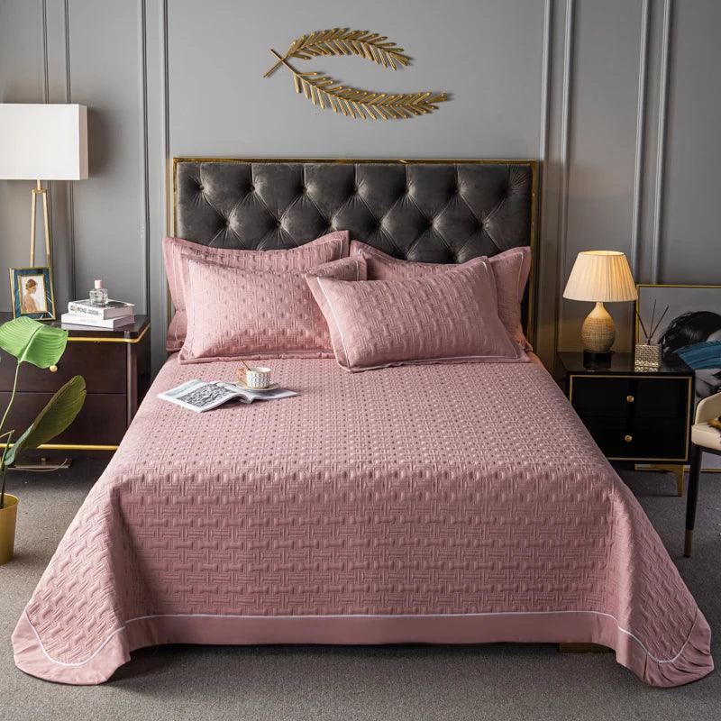 Luxury Plaid Quilted Bedspread - Timeless Home