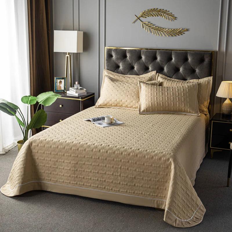 Luxury Plaid Quilted Bedspread - Timeless Home