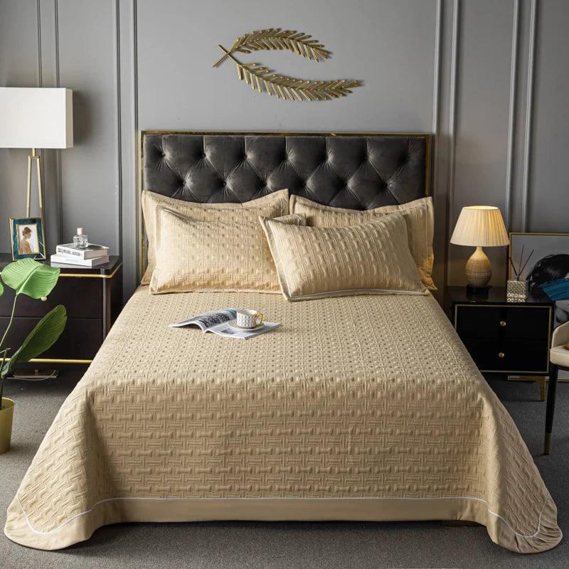 Luxury Plaid Quilted Bedspread - Timeless Home