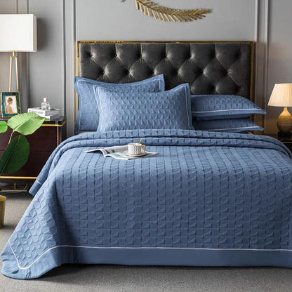 Luxury Plaid Quilted Bedspread - Timeless Home