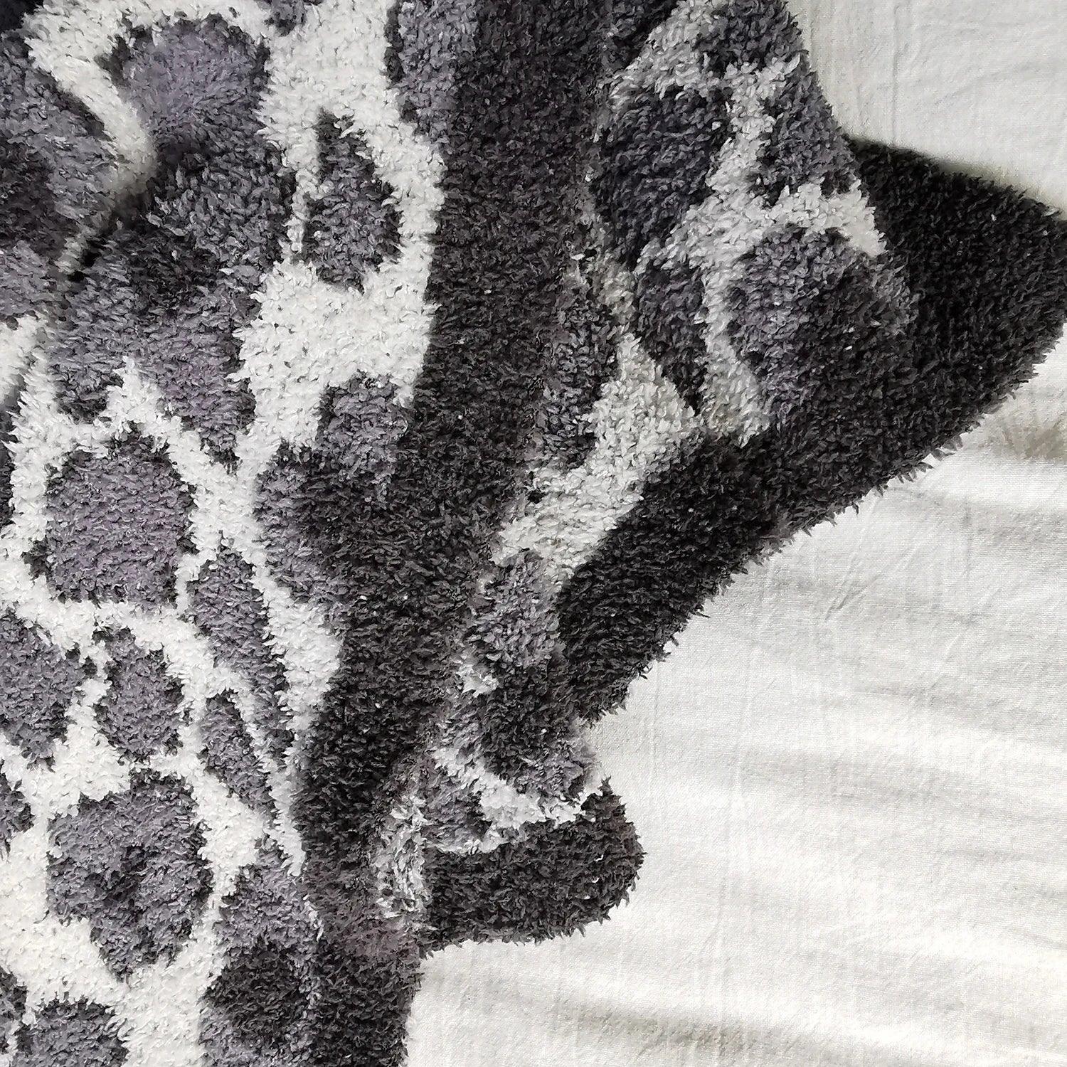 Thick Knitted Leopard Blanket - Timeless Home