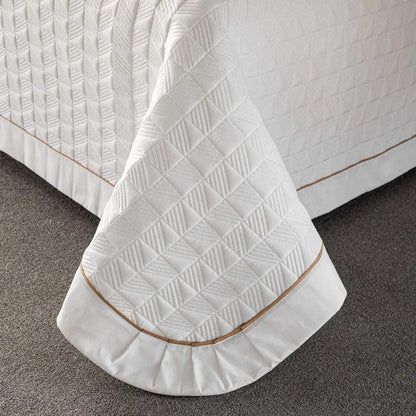 Luxury Plaid Quilted Bedspread - Timeless Home