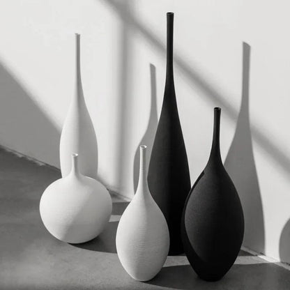 Minimalist Ceramic Vase - Timeless Home