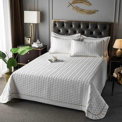 Luxury Plaid Quilted Bedspread - Timeless Home