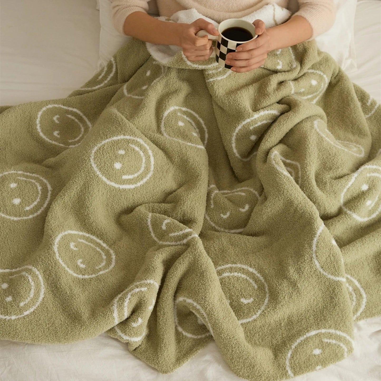 Plush Microfiber Smiley Face Blanket - Timeless Home