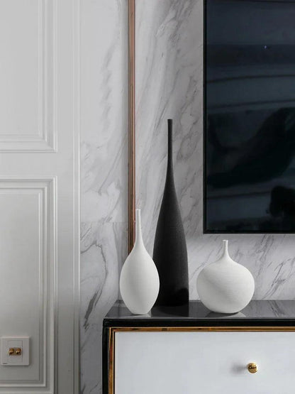 Minimalist Ceramic Vase - Timeless Home