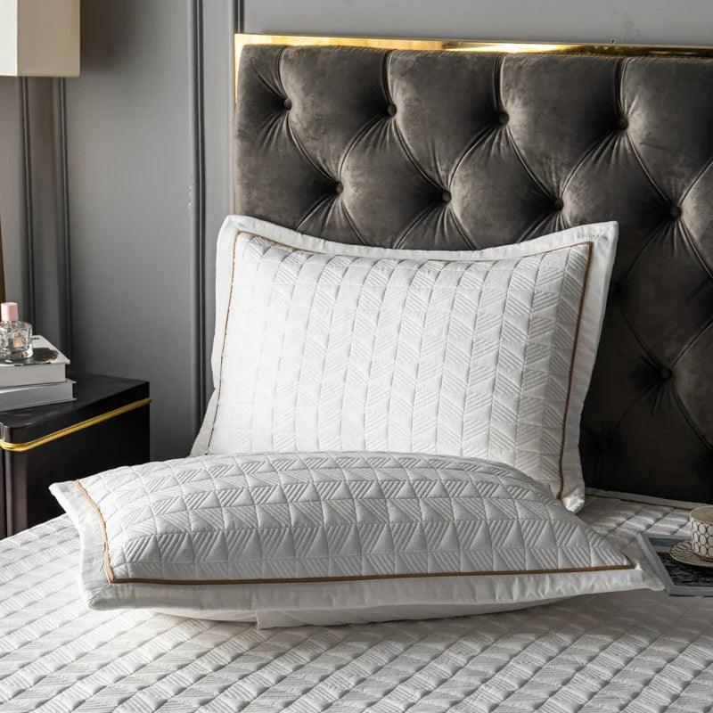 Luxury Plaid Quilted Bedspread - Timeless Home